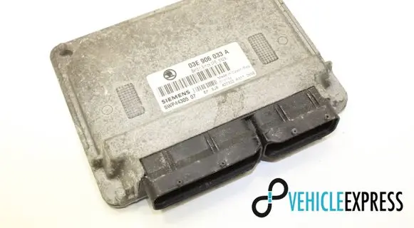 Skoda Fabia Mk1 (6Y) Engine control unit/module 03E906033A