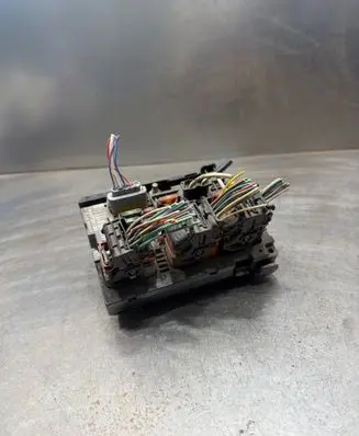 Citroen Berlingo Fuse module 9664706180