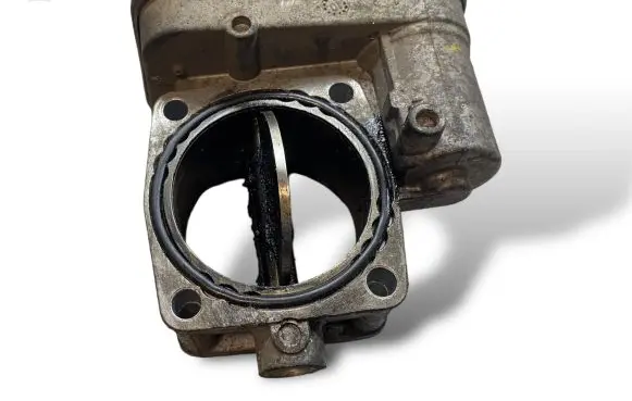 Opel Zafira B Throttle valve B110170286 8981052101