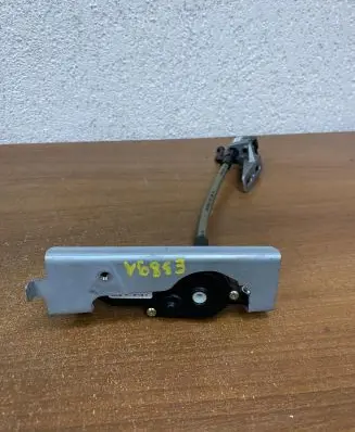 Mercedes-Benz R W251 Vent window/glass motor A2518201942 A2518200342