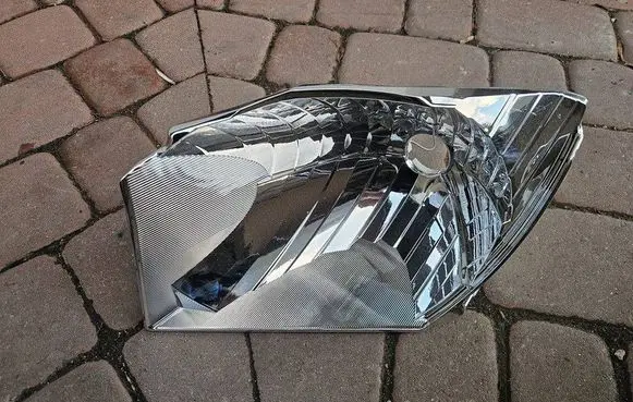 Opel Vivaro Front reflector 18871001