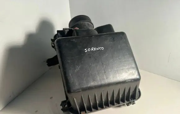 KIA Sorento Air filter box 281103E200