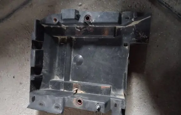 Renault Laguna II Battery tray 8200003065