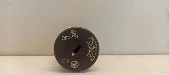 Fog light switch