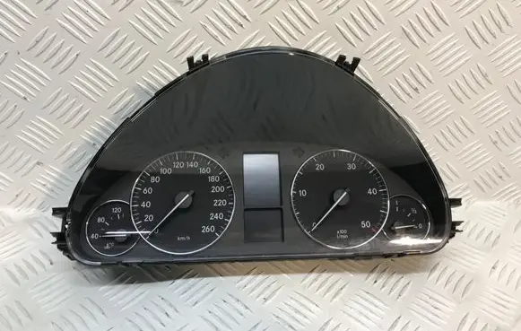 Mercedes-Benz C W203 Speedometer (instrument cluster) A2035401148