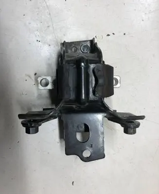 Skoda Roomster (5J) Engine mount bracket 6Q0199555 A0472011