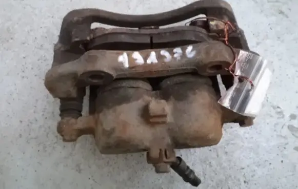 Nissan Serena Front brake caliper