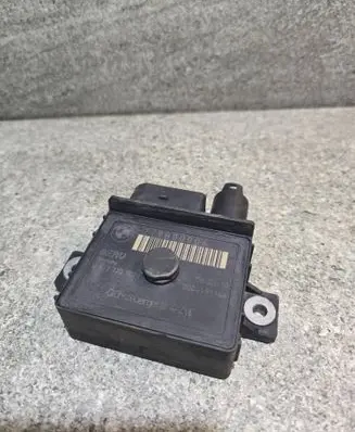 BMW 3 E90 E91 Glow plug pre-heat relay 779800006