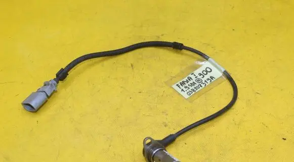 Skoda Fabia Mk1 (6Y) Crankshaft position sensor 038907319A