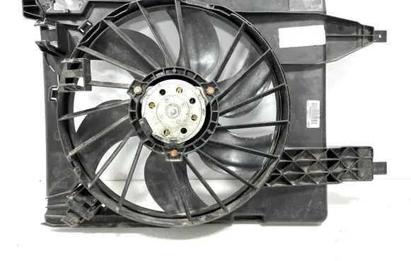 Renault Scenic II - Grand scenic II Radiator cooling fan shroud 8200884679 5020610 8240357