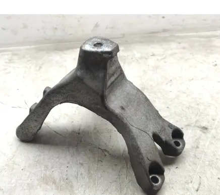 Seat Exeo (3R) Engine mounting bracket