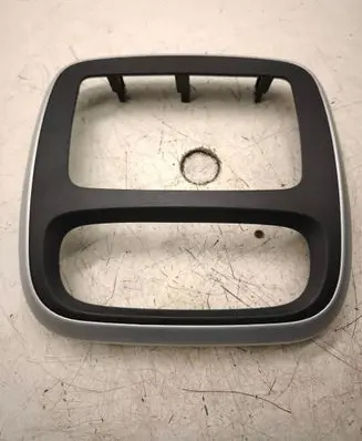Renault Trafic III (X82) Radio/GPS head unit trim 682604006R