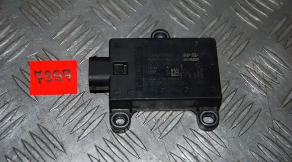 Hyundai ix35 ESP acceleration yaw rate sensor 956902P000