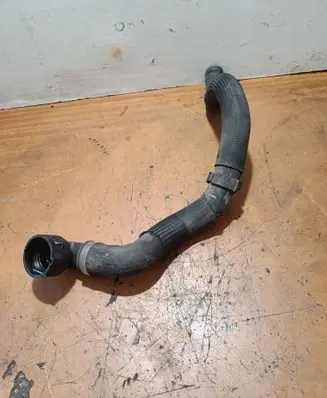 Volvo V70 Engine coolant pipe/hose S4000259