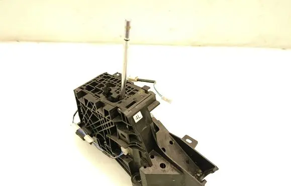 Toyota RAV 4 (XA40) Gear shifter/selector 75C923LH