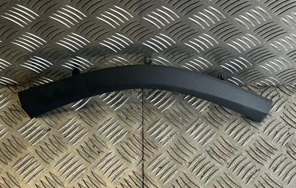 Nissan Leaf I (ZE0) Other dashboard part 682353NM0A 682T13NM0A