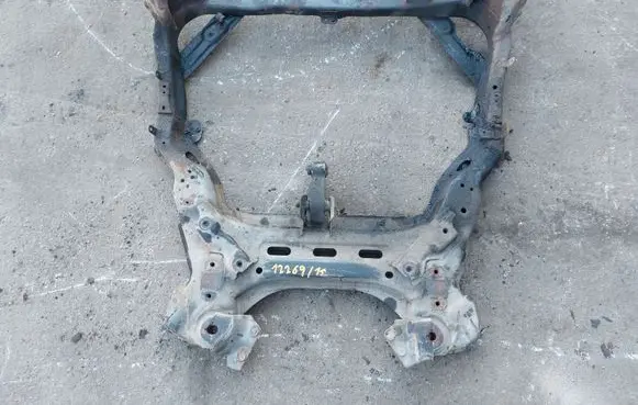 Mazda 6 Front axle beam 