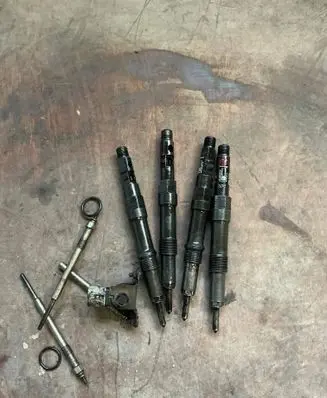 Ford Mondeo Mk III Fuel injector 6667392 0007DV28F52