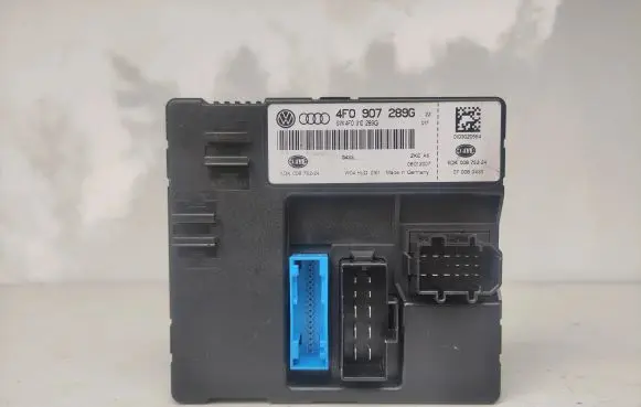 Audi A6 S6 C6 4F Light module LCM 4F0907289G 5DK00876224 4F0910289G