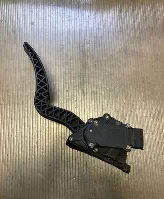 SsangYong Korando Accelerator throttle pedal T1506250973