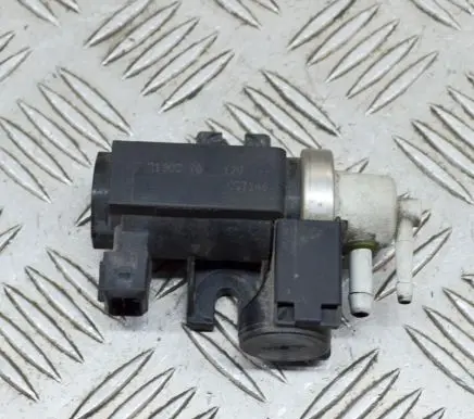 KIA Carens I Turbo solenoid valve 72190516