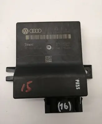 Audi A6 S6 C6 4F Gateway control module 4L0907468B 4L0910468A