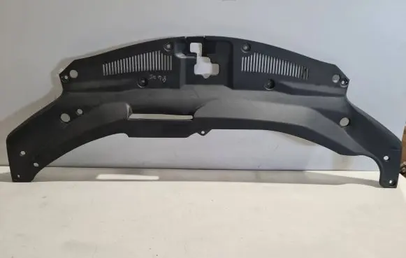 Radiator trim