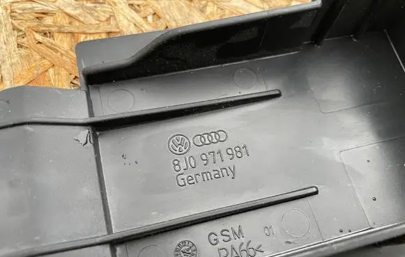 Audi A5 8T 8F Other interior part 8J0971981