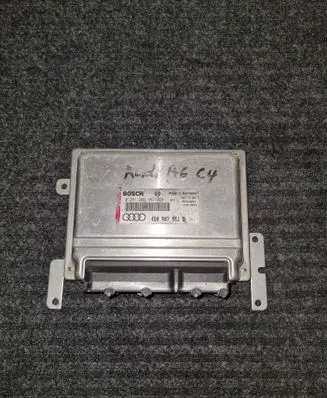 Audi A6 S6 C4 4A Engine control unit/module 0261203957 4D0907551B 26SA4252