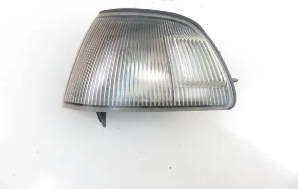 Mitsubishi Pajero Front indicator light