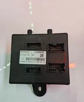 Opel Vivaro Engine control unit/module ECU 231A08052R