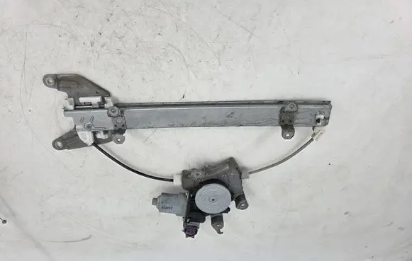 Nissan Rogue Rear door window regulator with motor 202090