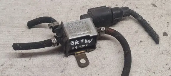 Skoda Octavia Mk1 (1U) Turbo solenoid valve 028906283N