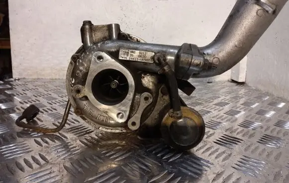 Nissan Navara D22 Turbo 14411VK500 26062D VN30212