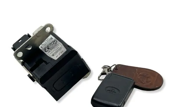Toyota Corolla Verso AR10 Ignition lock 2004DJ1452 2584AR124XTY ETC094LPD0290