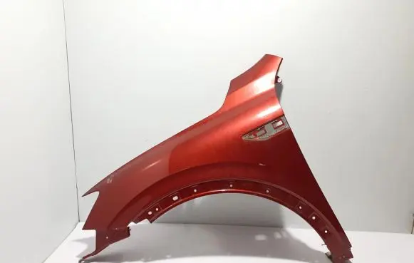 Renault Arkana Fender 631012956R