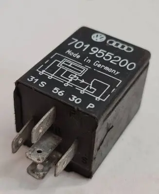 Volkswagen Golf IV Other relay 701955200 35S5630P