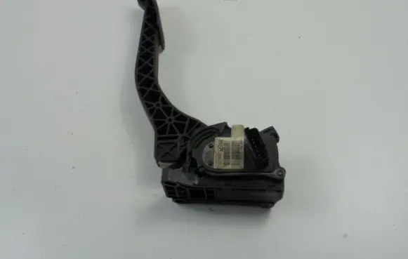 Peugeot 308 Accelerator pedal position sensor 9674829180