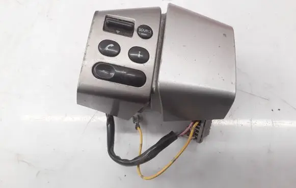 Multifunctional control switch/knob