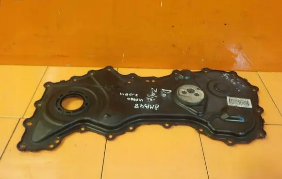 Opel Vivaro Timing chain cover 8201173593
