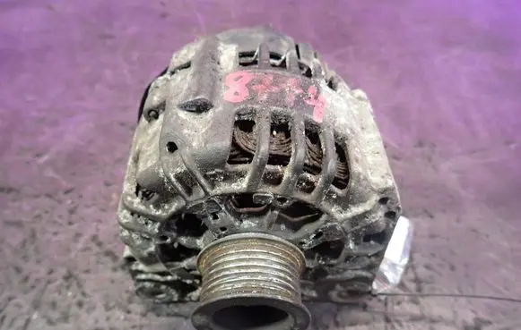 Renault Megane II Generator/alternator 8200290217