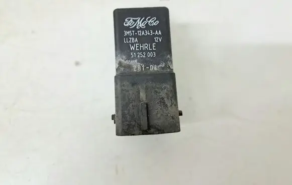 Volvo V50 Glow plug pre-heat relay 3M5T12A343AA