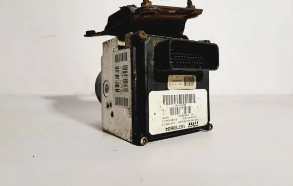 Peugeot 407 ABS Pump 15710604 S118676001N 15710504D