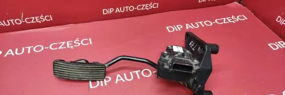 Opel Combo C Accelerator throttle pedal 9129857AZ