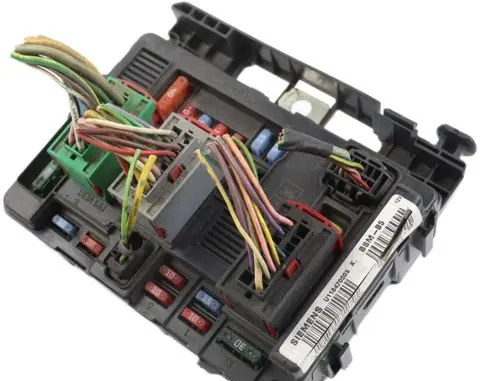 Citroen C2 Fuse module 9650618280 U118470005K