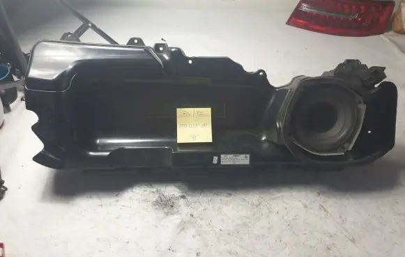 Audi A6 S6 C6 4F Front door speaker