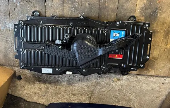 Ford Mondeo MK V Hybrid / electric car battery HG9810B759CB