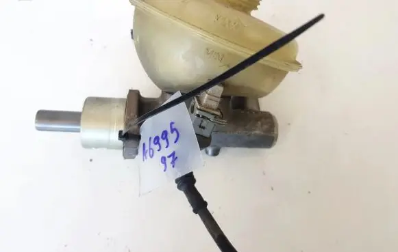 Audi A6 S6 C4 4A Master brake cylinder 1735