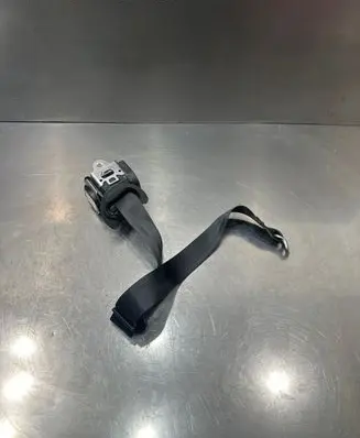 Volkswagen Golf VI Front seatbelt 1K4857706BJ 03012011 1000068
