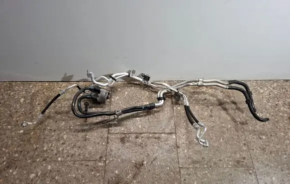 Citroen DS7 Crossback Air conditioning (A/C) pipe/hose 9833723680 9834116280